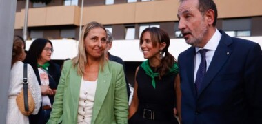 La consellera de Feminismes, Eva Menor, l'alcaldessa de Sabadell, Marta Farrés, i el conseller de Justícia, Ramon Espadaler. Autor: David Jiménez.