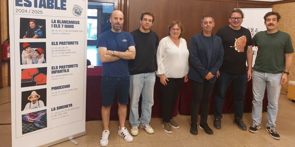 Foto de portada: Membres de les direccions de les obres i de la Joventut, acompanyats del regidor Carles de la Rosa. Autor: Albert P.
