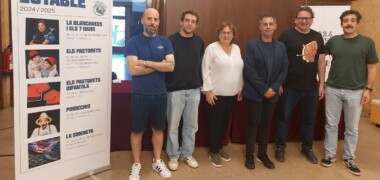 Foto de portada: Membres de les direccions de les obres i de la Joventut, acompanyats del regidor Carles de la Rosa. Autor: Albert P.
