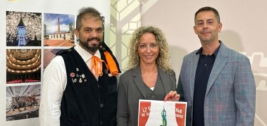 Foto de portada: Presentació programa Trobada Trabucaires, amb els regidors Katia Botta i Carles de la Rosa