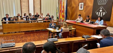 Foto portada: un moment del ple municipal, aquest divendres. Autor: J.d.A.