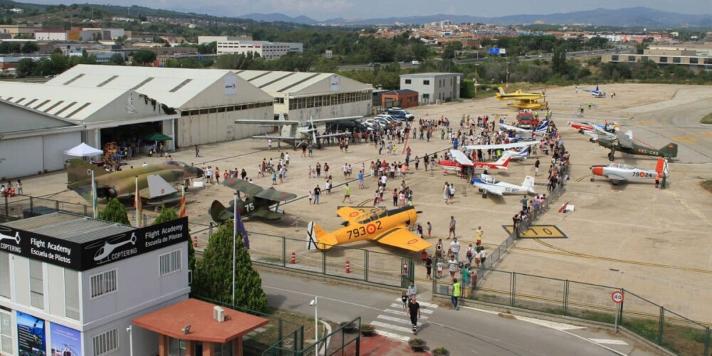 Foto portada: portes obertes a l'Aeroport. Font: FPAC.