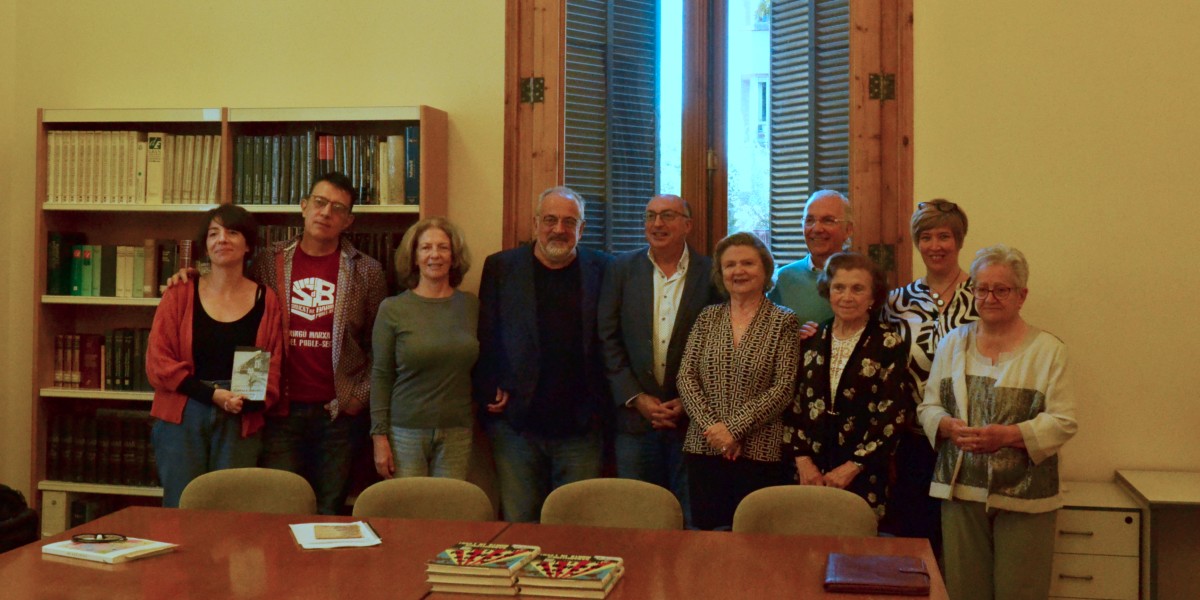 Trobada d'exiliats a l'Arxiu Històric. Autor: Jordi M.