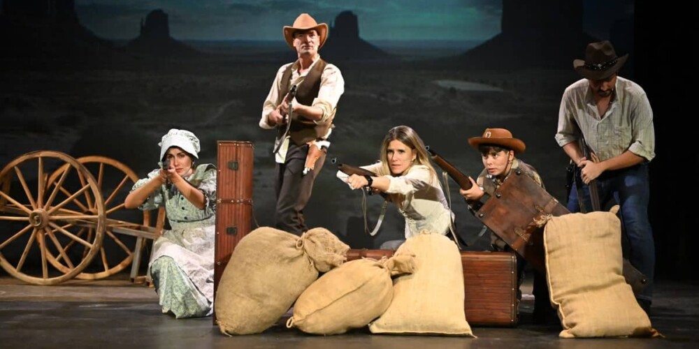El repartiment de 'Dispara, Flanagan' Autor: Josep Ubia / Teatre Sant Vicenç
