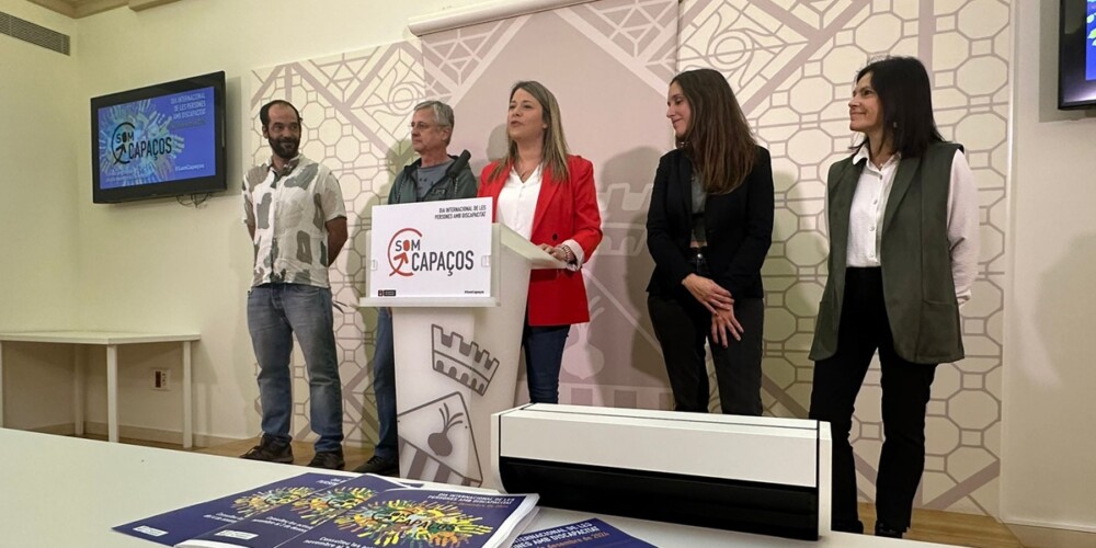 Foto de portada: a l'esquerra Quim Aragó, Francesc Pallissé, Laura Pineda, Íngrid Torra i Marta Camacho. Autor: cedida