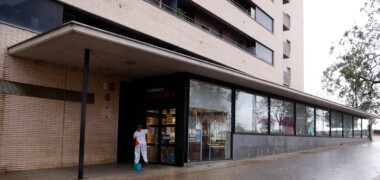 Foto portada: la biblioteca de La Serra, aquest dilluns al matí. Autor: David Jiménez.