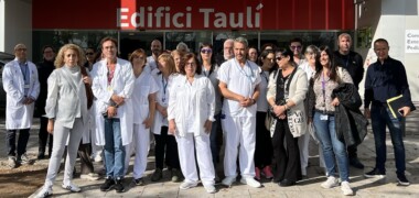 Foto portada: concentració al Parc Taulí en solidaritat amb les víctimes de la DANA. Autor: ACN.
