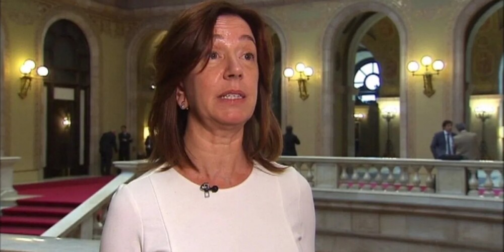 Foto portada: l'exdiputada i exregidora Montserrat Capdevila, en la seva etapa al Parlament.