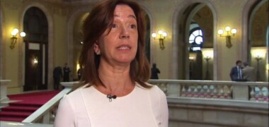 Foto portada: l'exdiputada i exregidora Montserrat Capdevila, en la seva etapa al Parlament.