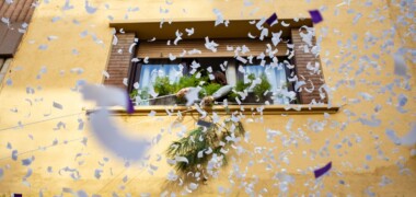 Foto portada: un moment de la festa de vi novell, l'any passat. Autor: Alba Garcia.