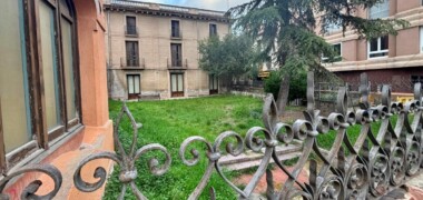 Foto portada: el pati de la Casa Grau, aquest dilluns. Autor: J.d.A.