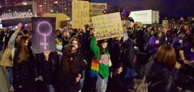 Foto portada: manifestació del 8M del 2022. Autora: J.R.