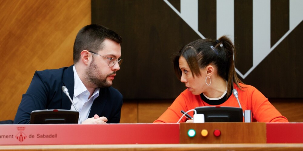 Foto portada: el primer tinent d'alcaldessa, Eloi Cortés, i l'alcaldessa de Sabadell, Marta Farrés. Autor: David Jiménez.
