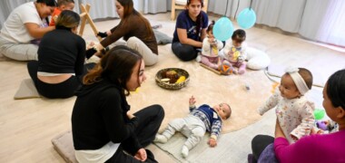 Espais Familiars 0-3, una iniciativa de suport socioeducatiu adreçada a famílies que tenen fills i filles d’entre 0 i 3 anys. Autor: Fundació “la Caixa”
