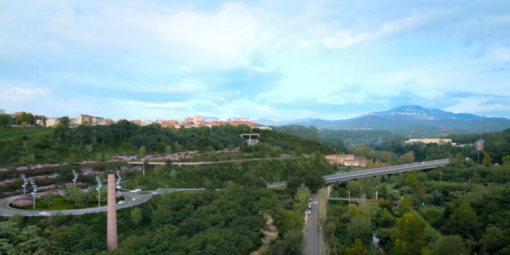 Connexió entre la Ronda Nord i el pont de Castellar, amb la nova rotonda en primer terme. Font: Ajuntament.
