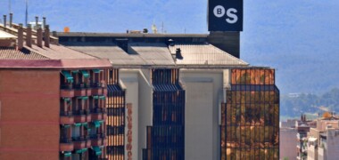 Foto portada: seu del Banc de Sabadell a la plaça de Catalunya de Sabadell. Autor: ACN.