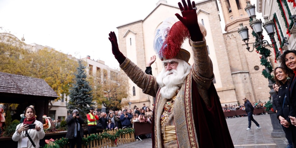Foto portada: l'ambaixador, arribant a Sabadell. Autor: D.Jiménez.