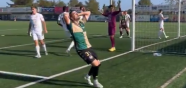Jugador del Sabadell lamentant-se per una ocasió fallada. Autor: cedida.