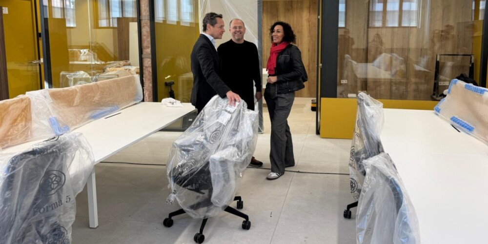 Foto de portada: la nova Oficina d'Atenció a l'Empresa, al costat de Fira Sabadell. Autor: M.G