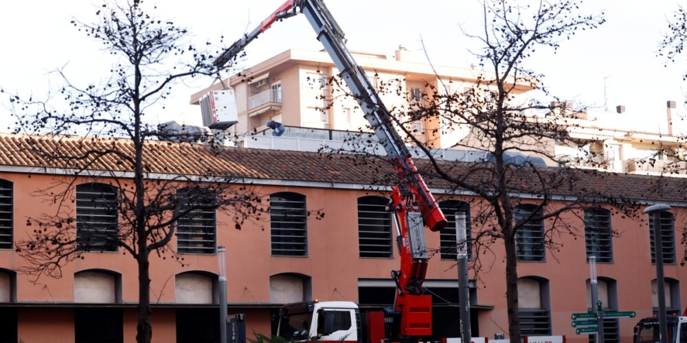 Exterior de la biblioteca Vapor Badia, tancada per obres des de desembre de 2024. Autor: D.Jiménez.