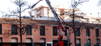 Exterior de la biblioteca Vapor Badia, tancada per obres des de desembre de 2024. Autor: D.Jiménez.