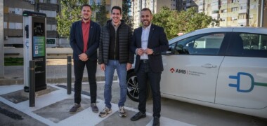 Foto de portada: la presentació de l'Electrolinera de Badia del Vallès. Autor: cedida
