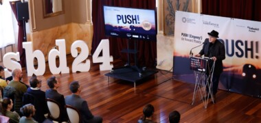 Foto de portada: Jordi Cos, a l'acte de presentació de Push! al Teatre Principal. Autor: David Jiménez.