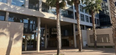 Exterior del Complex de gent gran de Sant Oleguer