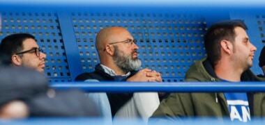David Movilla a la graderia del Dani Jarque, a l'espera de ser confirmat com a nou míster. Autora: Dihör