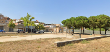 Foto de portada: l'actual plaça Granada, al barri de Can Puiggener. Autor: Google Maps.