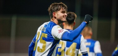 Foto de portada: Ustrell, després del gol. Autora: Dihör