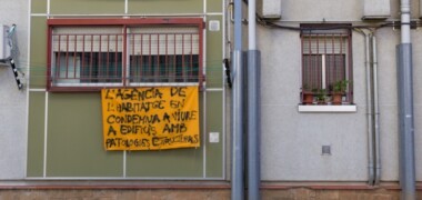 Un dels pisos pendents de rehabilitació als Merinals, fa un temps. Autor: David B.
