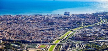Imatge aèria del riu Besós, cedida per l'AMB.
