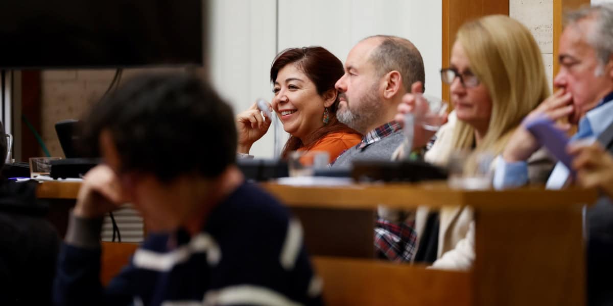 La regidora Alejandra Snandoval ha defensat l'ampliació del nombre de patis oberts. Autor: D.Jiménez.