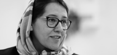 La investigadora, acadèmica i activista agfanesa Orzala Ashraf Nemat, a l'institut Pau Vila, el 20 de febrer. Autor: D.Jiménez.