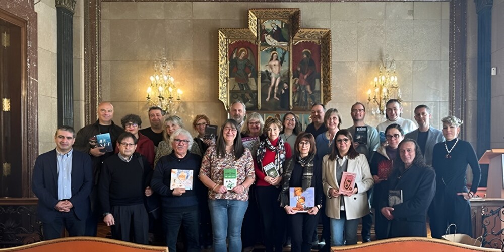 Foto de portada: Presentació del programa de Sant Jordi, avui al Gremi de Fabricants. Ajuntament de Sabadell