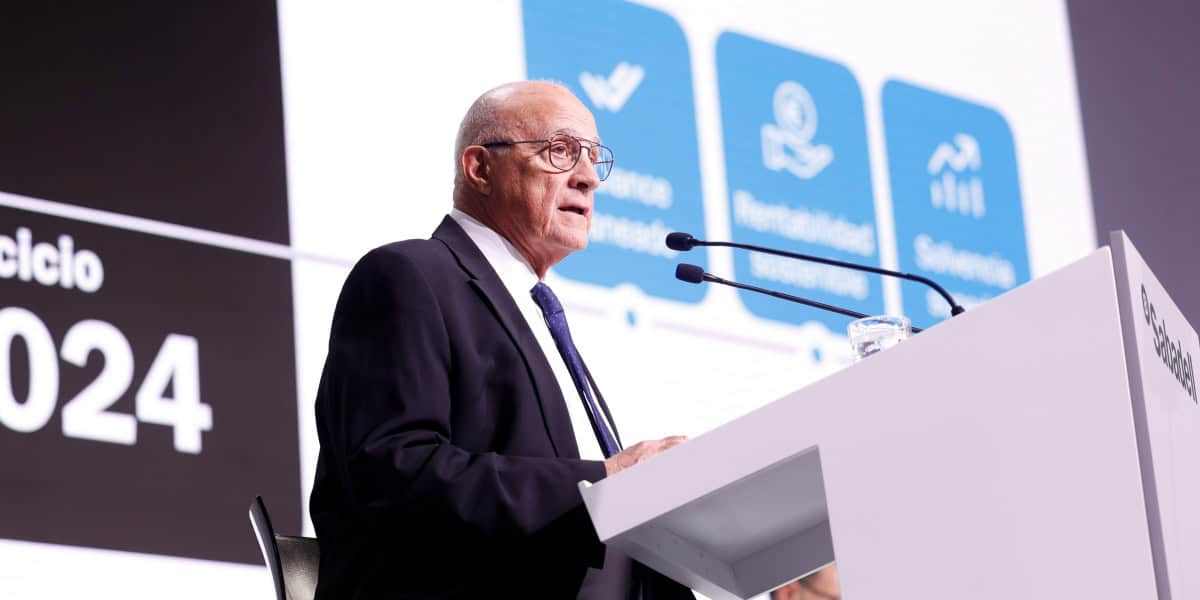 Foto portada: el president del Banc Sabadell, Josep Oliu, a la Junta d'Accionistes. Autor: D.Jiménez.