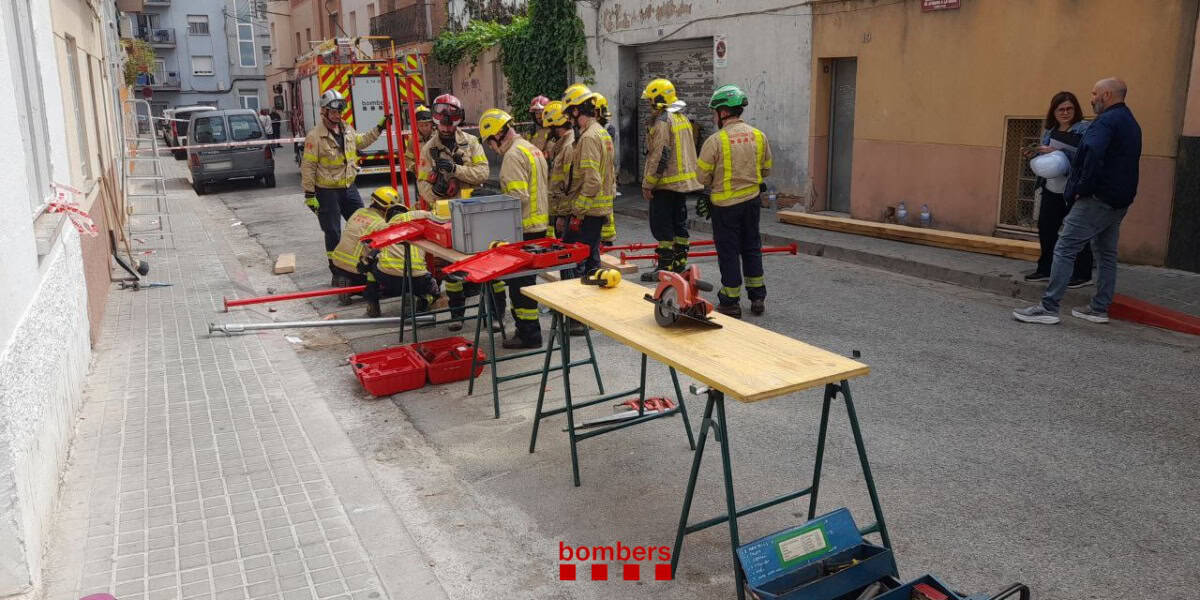 S'esfondra el sostre d'un pis a Ca n'Oriac. Font: Bomber.sw