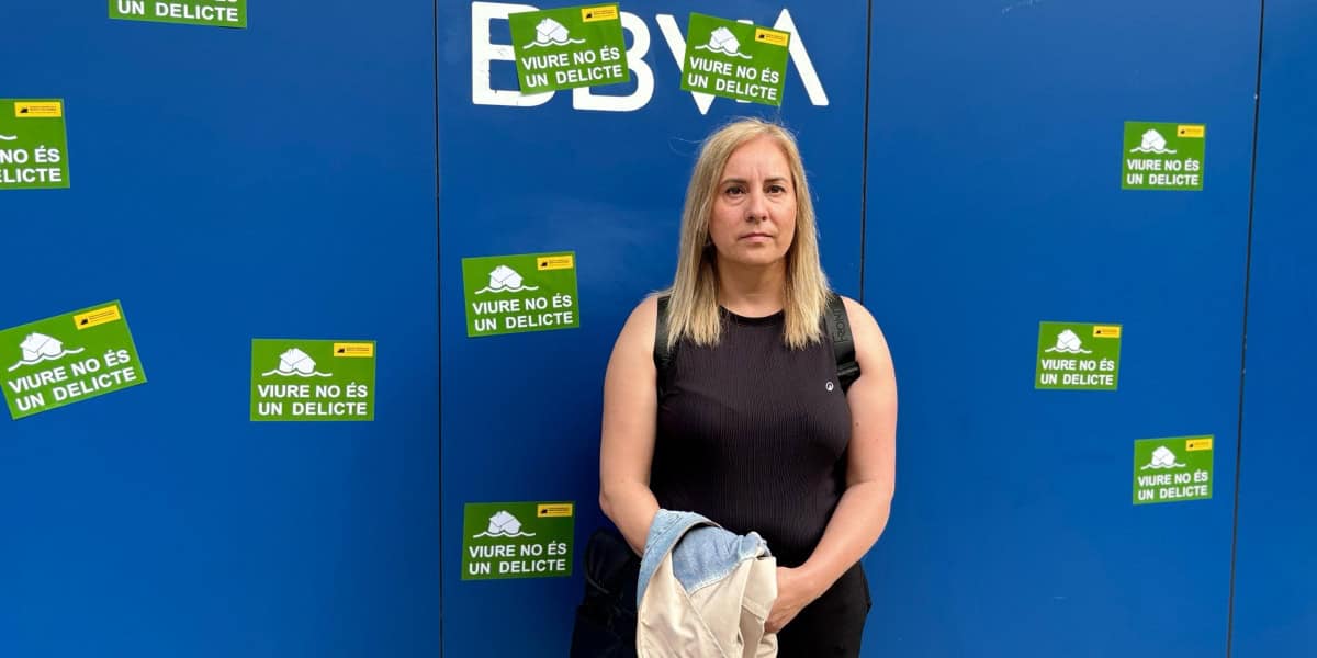 Foto portada: Laura Altimira, filla de Jaume Altimira, l'home amb dependència severa de 79 anys que serà desallotjat de l'habitatge on resideix pel fons Divarian. Autor: J.d.A.
