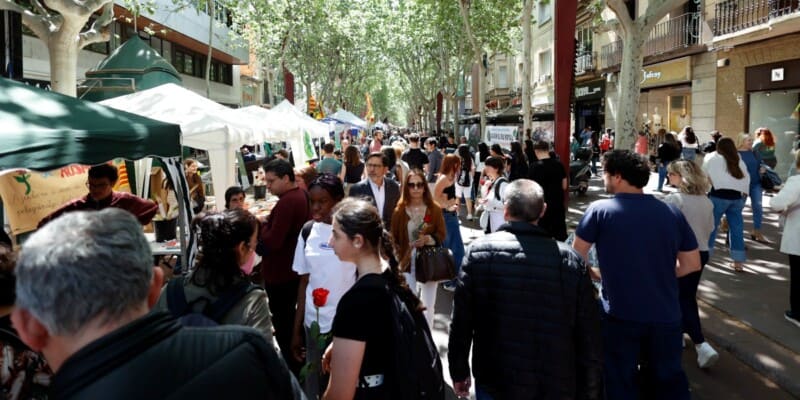 Imatges de la diada de Sant Jordi 2025 a Sabadell. Autor: D.Jiménez. 
