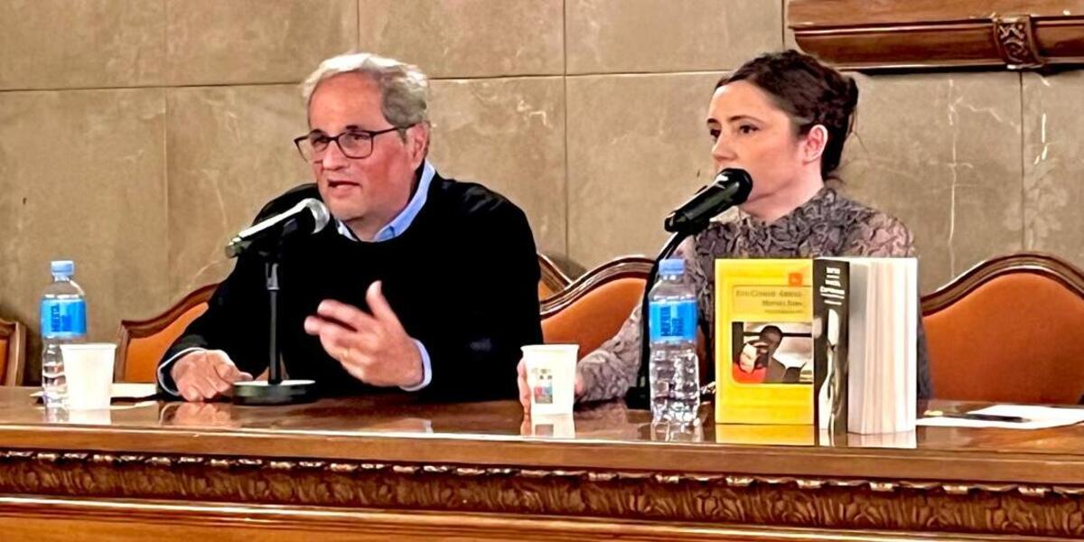 Quim Torra i Eva Comas-Arnal, a l'acte sobre Armand Obiols. Autor: Jordi M
