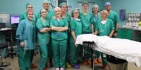 Foto de portada: membres de la unitat d'extirpació de la tiroides. Autor: Cedida