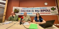 Foto portada: membres de les entitats ecologistes contra el canvi del Pla Generalitat a l'àmbit del riu Ripoll. Autor: J.d.A.