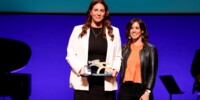 Foto portada: la waterpolista Maica Garcia i l'alcaldessa de Sabadell, Marta Farrés, aquest vespre. Autor: D.Jiménez.