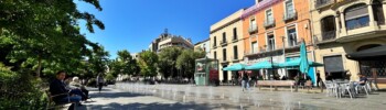 Foto portada: les noves fonts ornamentals del Passeig de la plaça Major. Autor: J.d.A.