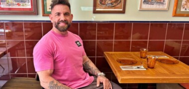 El popular presentador i cuiner Joaquim Martín, aquest dimecres en un restaurant de Sababadell. Autor. J.d.A.