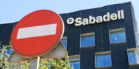 Foto portada: seu corporativa del Banc Sabadell a Sant Cugat. Autor: ACN.