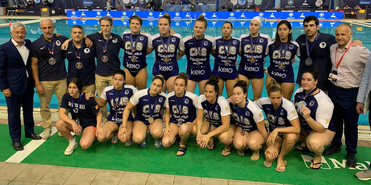 Foto portada: CN Sabadell, subcampió d'Europa. Autor: CNSwaterpolo via Instagram.