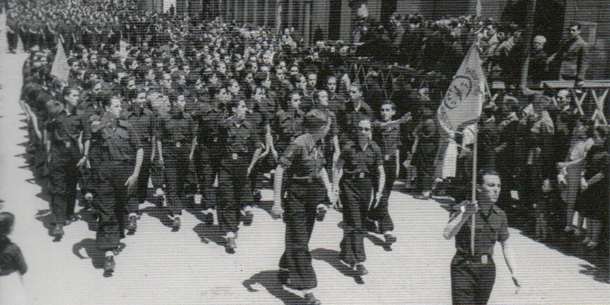 Desfilada del Frente de Juventudes a la Rambla, l'1 de juny de 1941