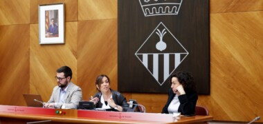 Foto portada: un moment del ple municipal de maig. Autor: D.Jiménez.